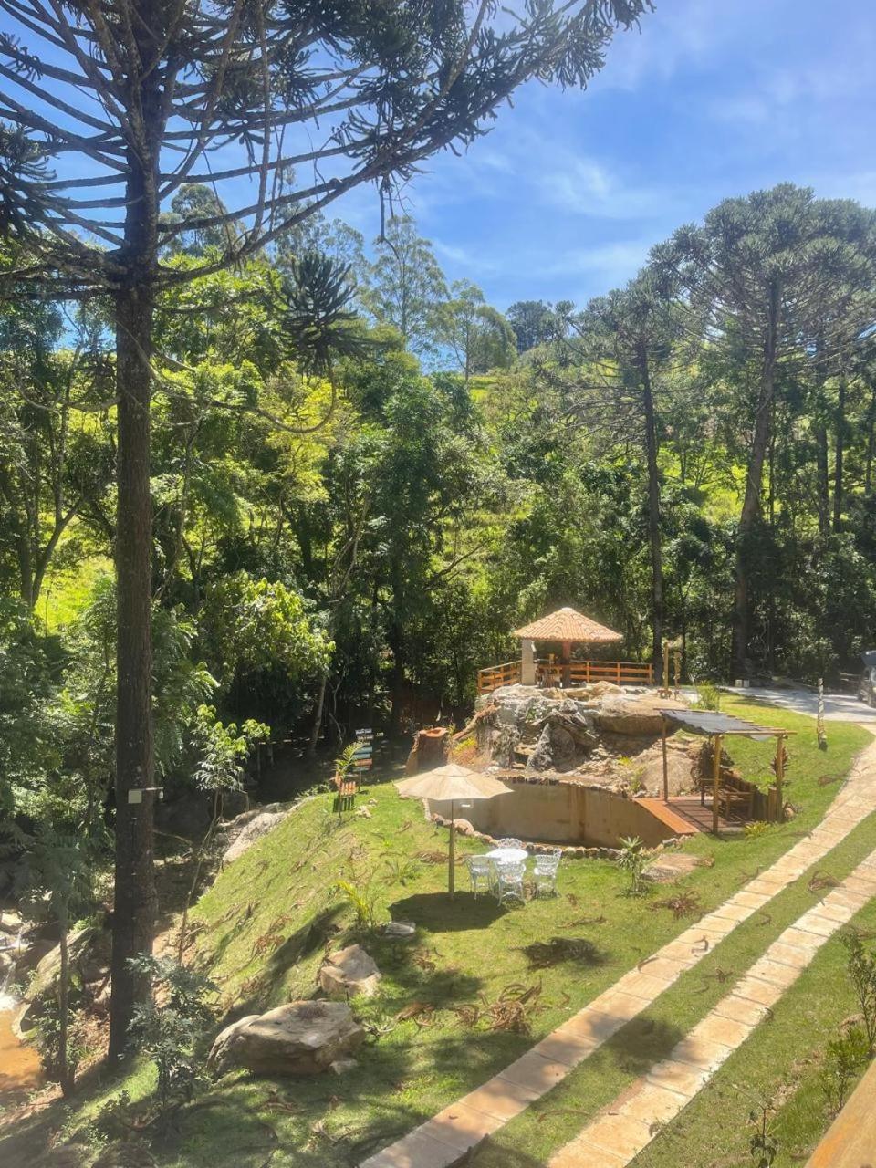 Lodge Del Bosque *